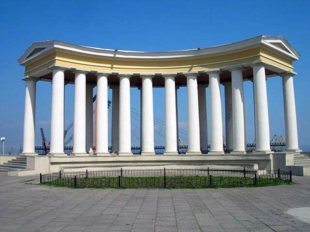 Колоннада Воронцовского дворца, Одесса